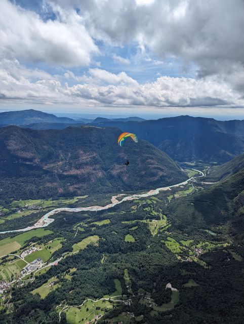 Bovec: Tandem paragliding in Julian Alps - Who will enjoy this most