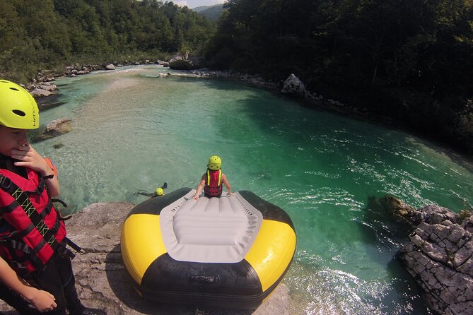 CLASSIC RAFTING on Soča river - Meeting in Kobarid and reaching the river