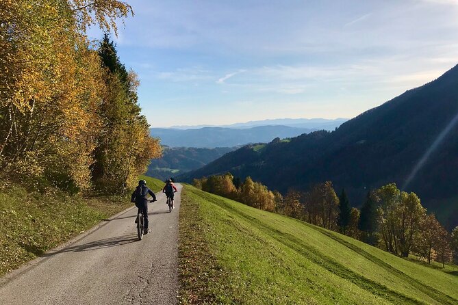 E-bike tour Škofja Loka - Electric power on the old military road
