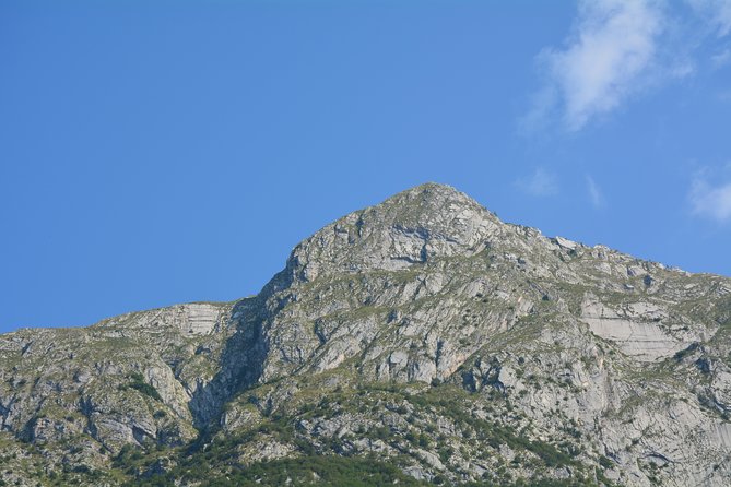 Everyday Yoga Class, Soča (Bovec) - Why the small group limit matters