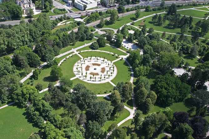 Exploring Ljubljana by Bicycle - Tivoli Park and the planned rest stop