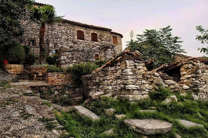 Flavours of Istria Tasting Experience from Koper - Hum, the tiny town with a story to tell