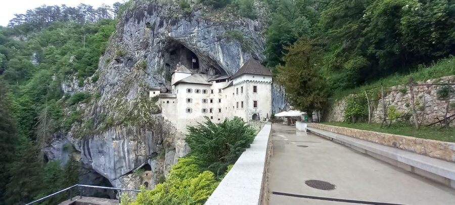 From Ljubljana: Postojna Cave & Predjama Castle Guided Trip - Why This Ljubljana Day Trip Works