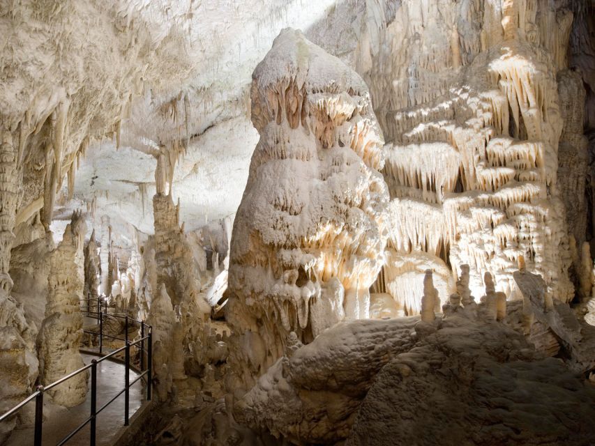 Postojna Cave & Predjama Castle Half-Day