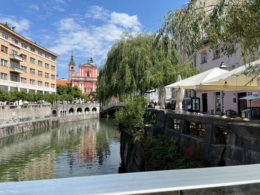 From Zagreb: Ljubljana, Postojna Cave & Predjama with Ticket - What the guide adds to the day