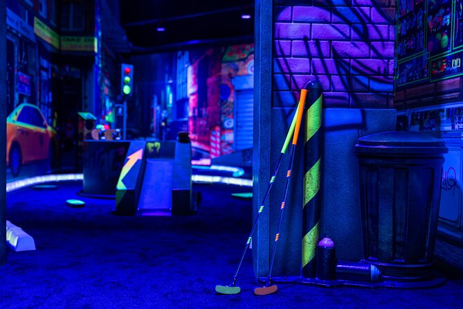 Glow In The Dark Mini Golf Course in Maribor - How the one-hour game works