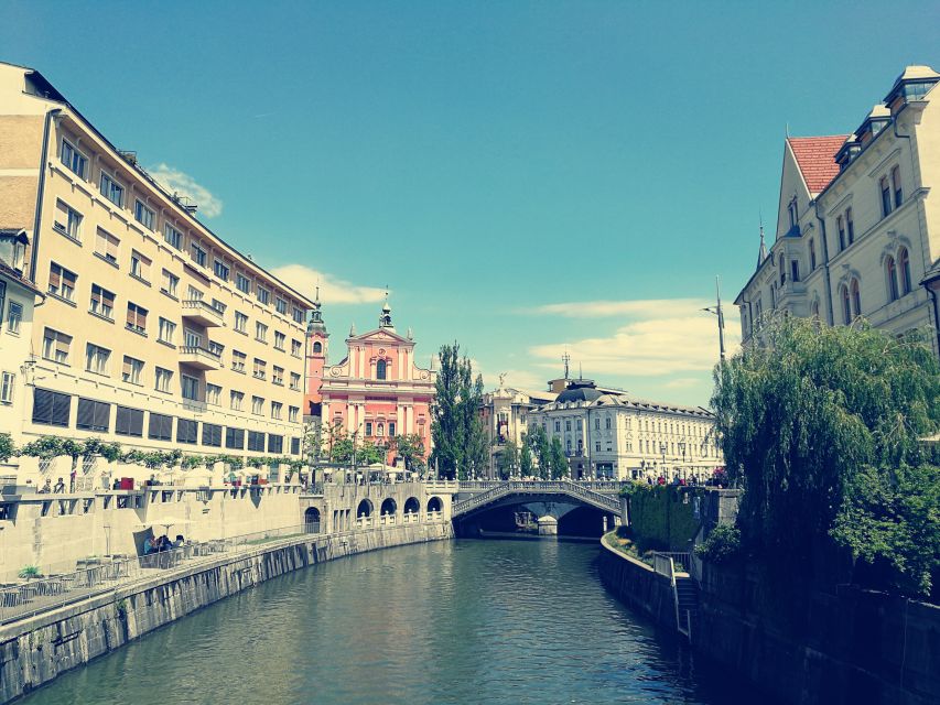 Ljubljana and Ljubljana Castle Sightseeing Tour - Town Hall and the Central Market