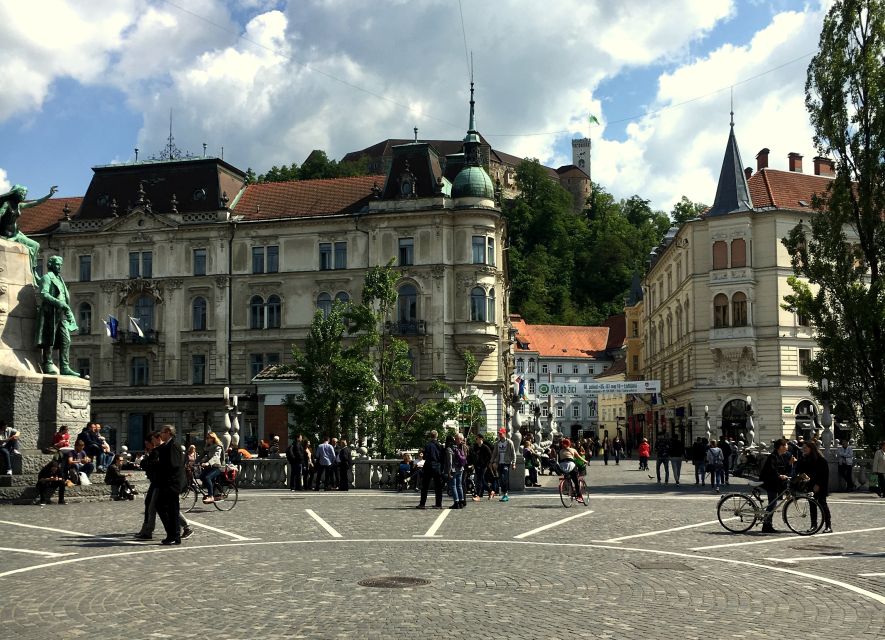 Ljubljana and Ljubljana Castle Sightseeing Tour - Meeting Ljubljana’s dragons at Dragon Bridge