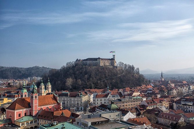Ljubljana Castle: Entrance Ticket - Audio guide or self-guided visit?