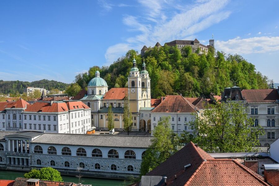 Ljubljana: Guided Walk & Funicular Ride to Ljubljana Castle - The funicular ride up to Ljubljana Castle