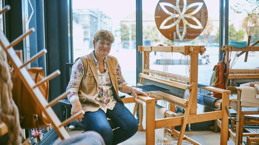 Ljubljana: Interactive Workshop with Experienced Weaver - A loom lesson beside Ljubljana’s Ethnographic Museum