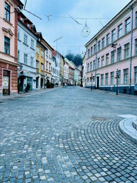 Ljubljana: Secrets of the Old Town & Ljubljana's people - Three Bridges and the poet’s love story