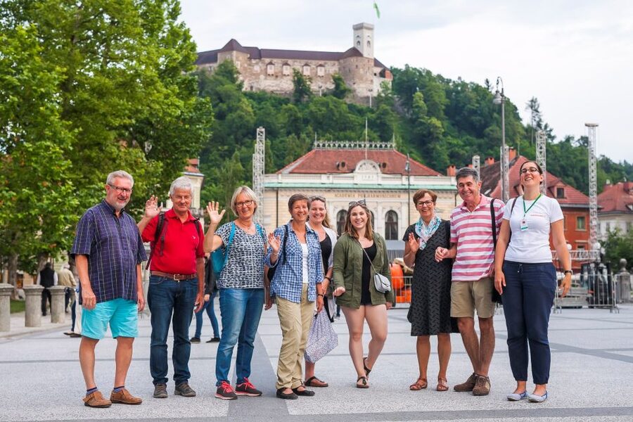 Ljubljana: Slovenian Cuisine Walking Tour with Tastings - The walking route through Ljubljana’s old and modern center