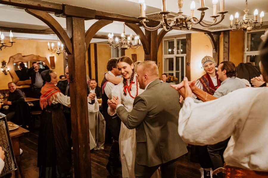 Ljubljana: Traditional Slovenian Dinner and Show - Traditional games, including pouštertanc