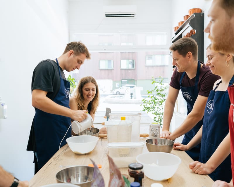 Ljubljana: Traditional Slovenian štrukelj Cooking Class - Who should book this experience