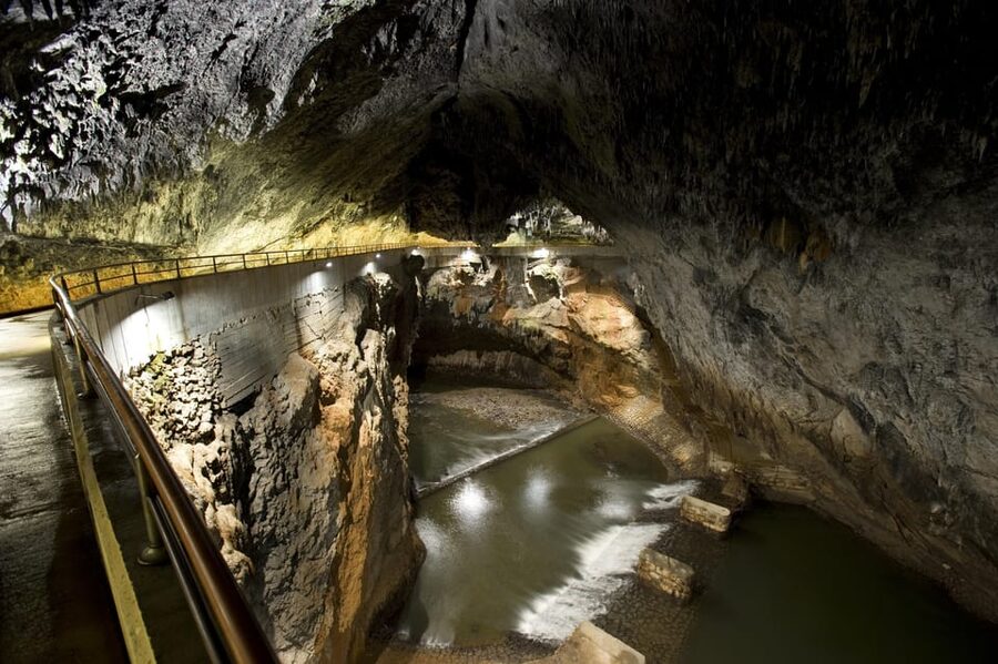 Ljubljana: UNESCO-Listed Škocjan Caves and Piran Day Trip - Weather, clothing, and practical comfort