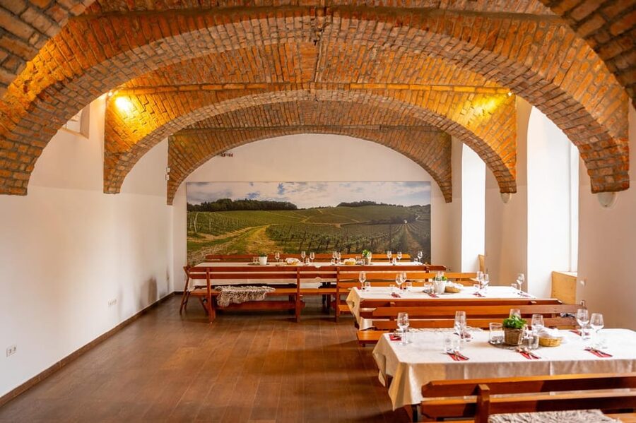 Maribor: Vinag Wine Cellar Tour with Wine tasting and snacks - Entering Vinag at Trg svobode 3