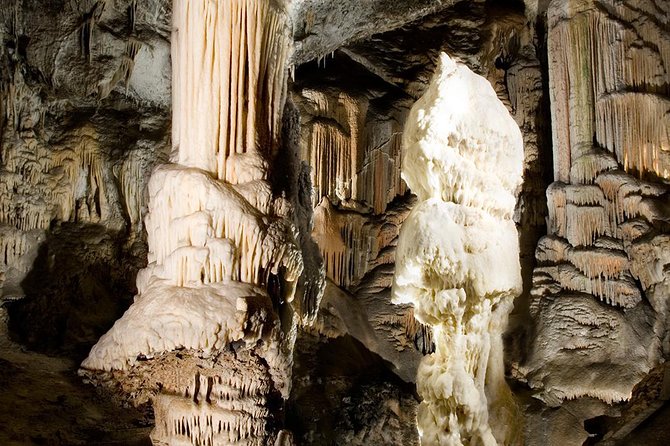 Postojna Cave & Photostop Predjama castle - Group Tour from Koper - From Koper port to the Slovenian interior