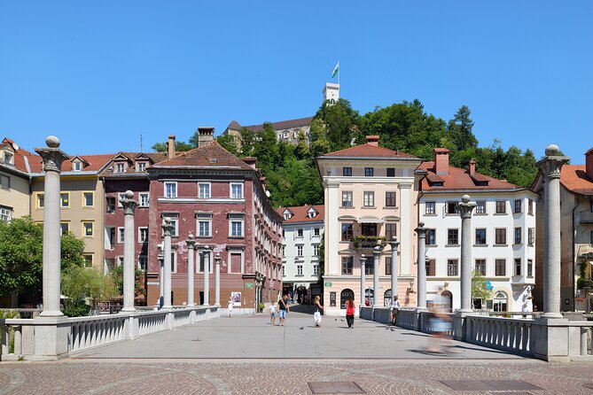 Private 3 hours walking Guided Immersion tour through Ljubljana - The guide makes or breaks this walking tour