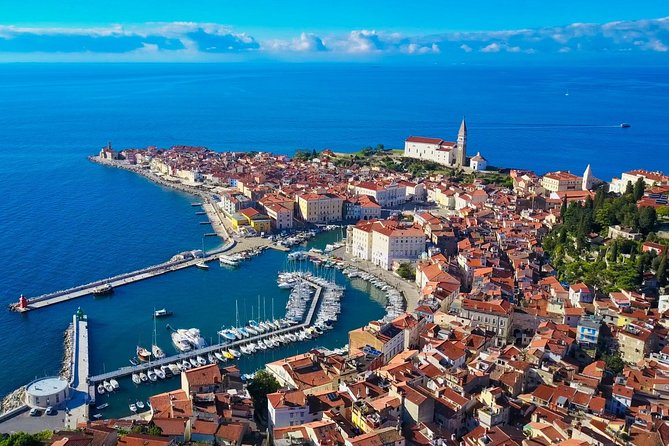 Private Piran Walking Tour (tasting of local wine & products included) - Local wine and products add a useful taste of place