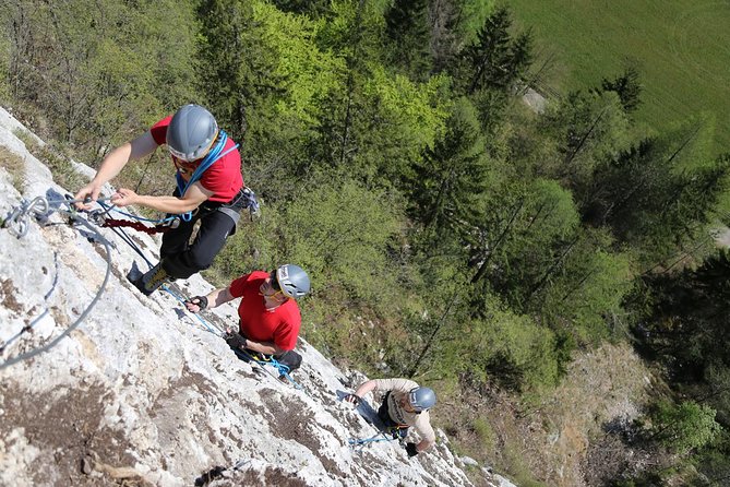 Quick Vertical Attraction - Via Ferrata Mojstrana - Grančišče gives both routes a worthwhile finish