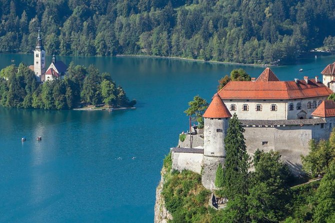 Slovenia in One Day: Lake Bled, Postojna Cave and Predjama Castle - Predjama Castle: a fortress with a dramatic setting