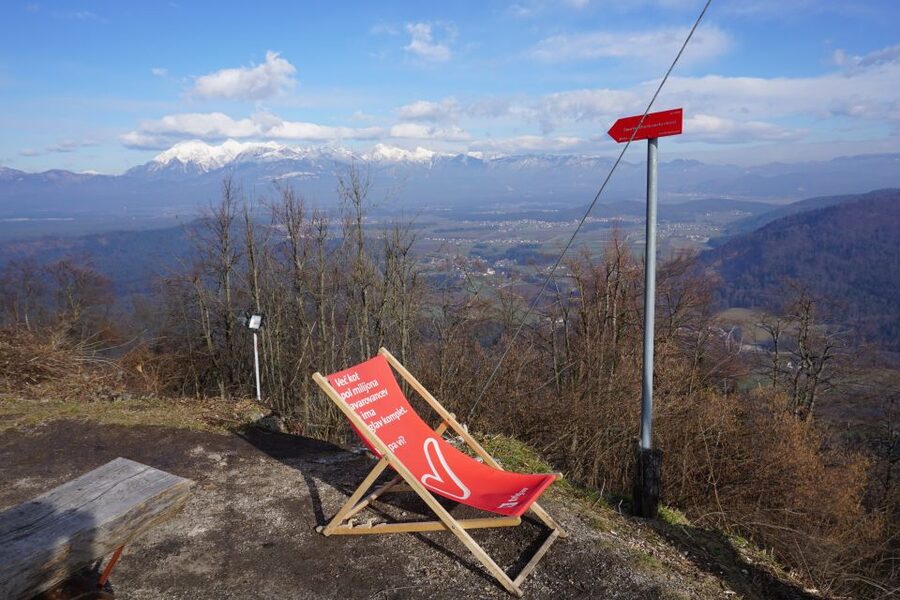 Šmarna Gora: Hiking and Food Tour from Ljubljana - Key points at a glance
