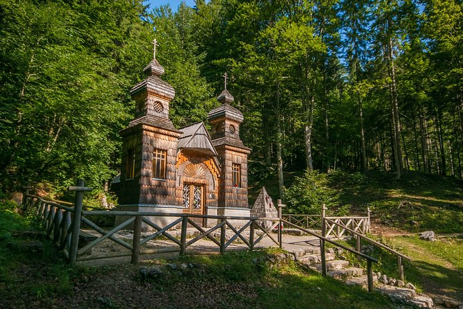 Soča Valley and the Julian Alps - Walking beside the Soča River