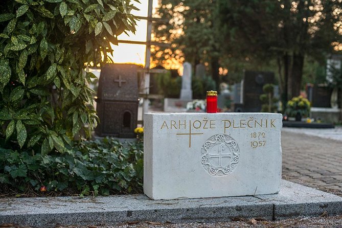 The Deadly Walk - Ljubljana Cemetery Tour - A Quiet Break from Ljubljana’s Main Streets