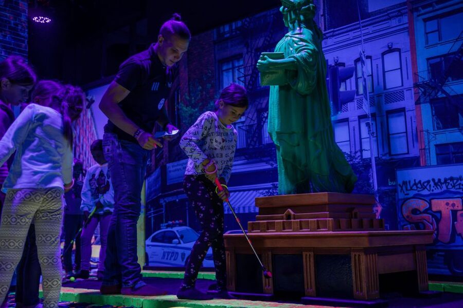 Woop! Glow golf: Ljubljana Btc City - The lighting is part of the appeal, and part of the risk